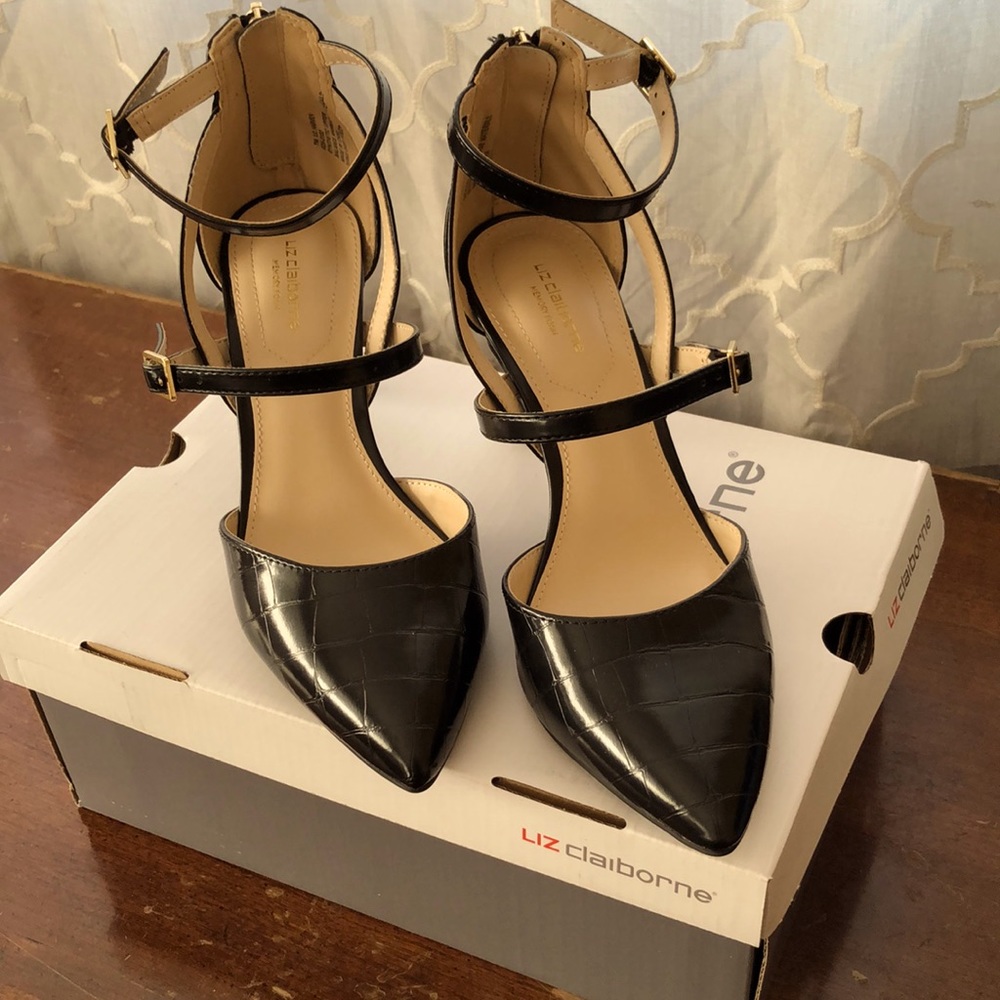 LIZ Claiborne LC Harvey Black size 7 women